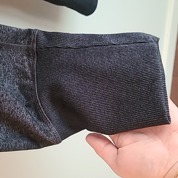 Old Navy, XL, heathered charcoal grey, jogger style pant, fold-over waist. - Picture 4 of 8
